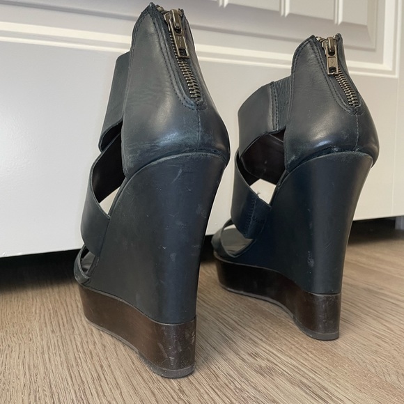 Wedge sandal women’s size 7 - Picture 7 of 8